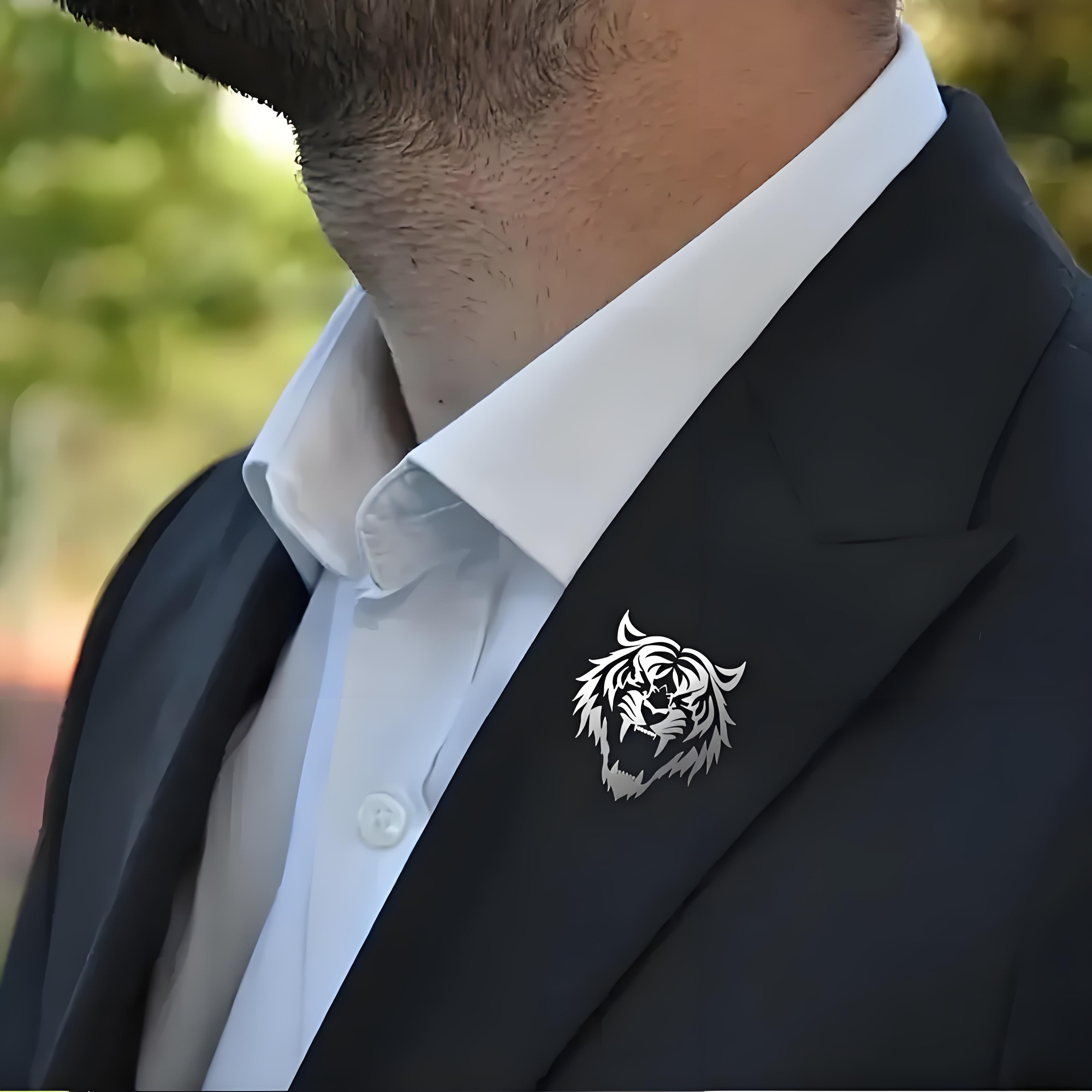 Heren roestvrijstalen tijgerko - Tuxedo Lapel Pin recensie en prijs